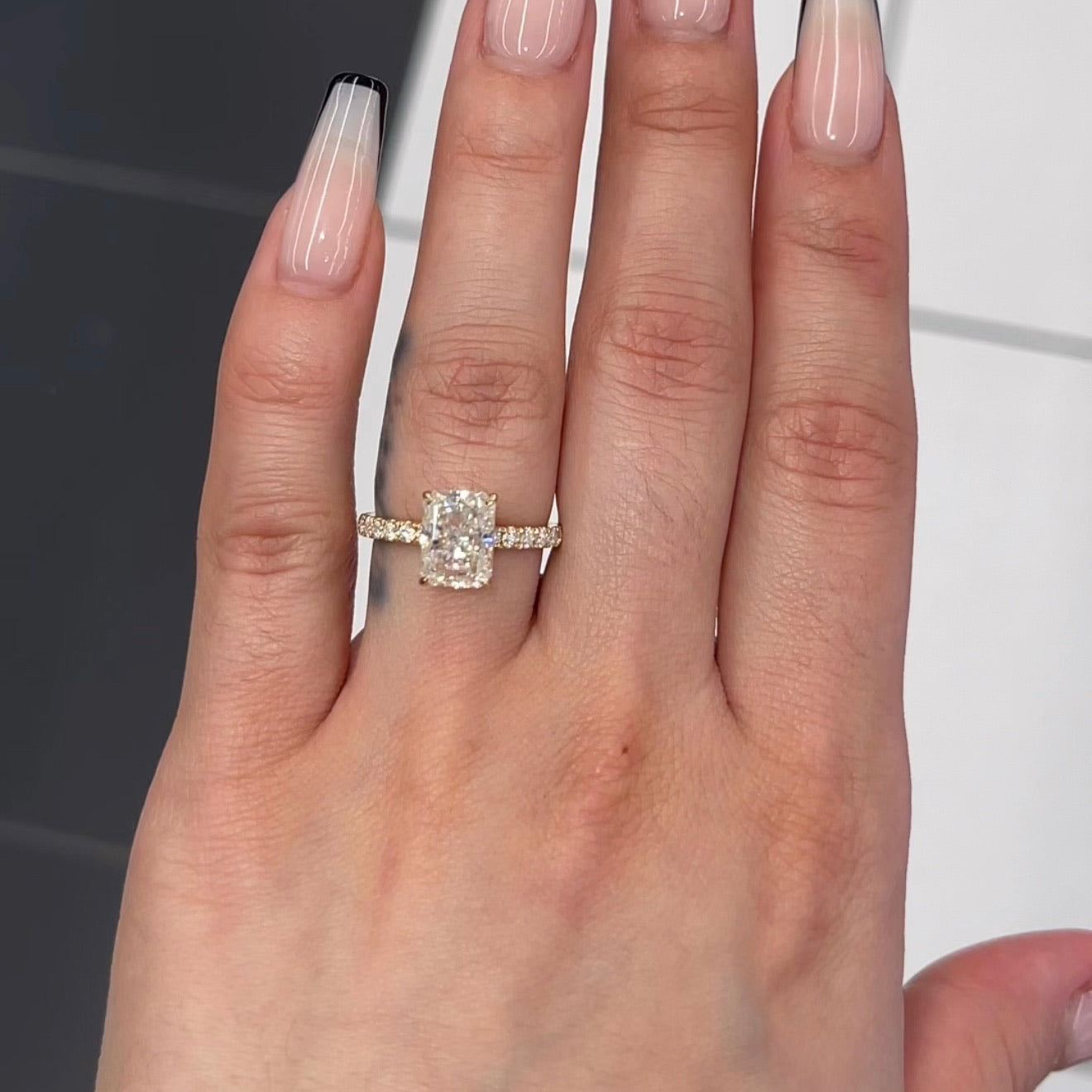 2.5 Ctw Radiant-Cut Diamond Ring in 14K Gold