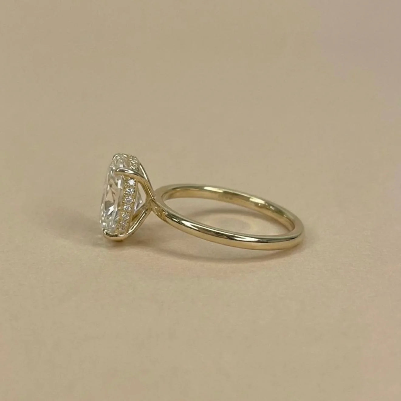 2.0 Ctw Oval-Cut Solitaire Diamond Ring in 14K Gold