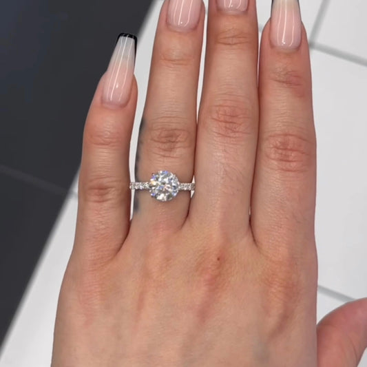 2.5 Ctw Round-Cut Diamond Ring in 14K Gold