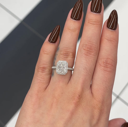 3.0 Ctw Radiant-Cut Halo Ring in 14K Gold