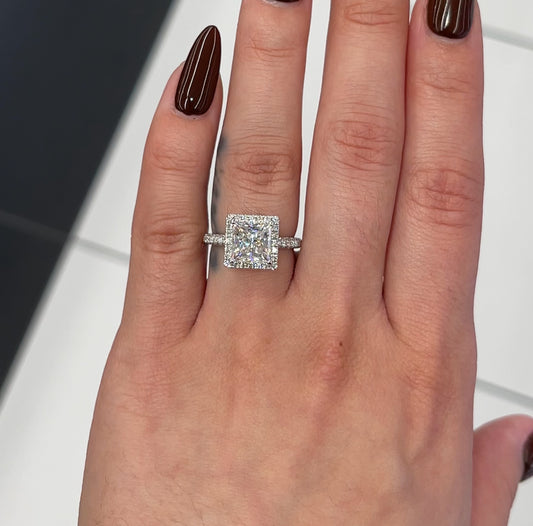 3.0 Ctw Princess-Cut Halo Ring in 14K Gold