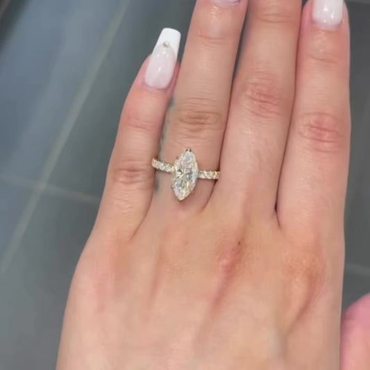 2.5 Ctw Marquise-Cut Diamond Ring in 14K Gold