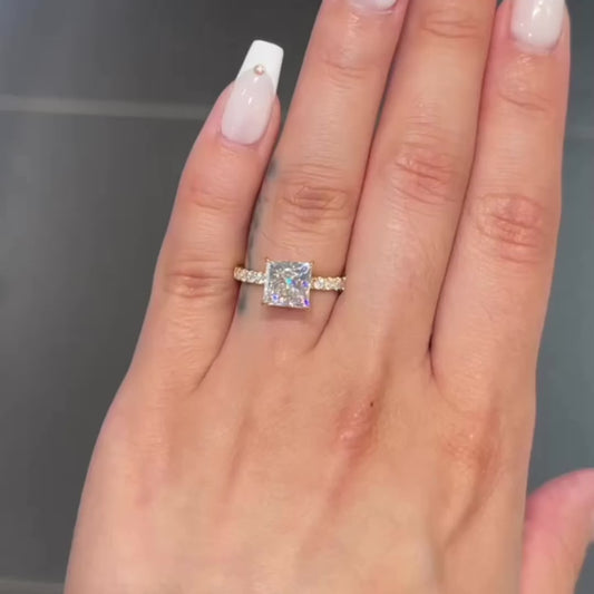 2.5 Ctw Princess-Cut Diamond Ring in 14K Gold