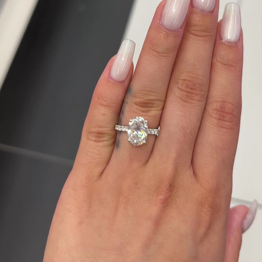 3.5 Ctw Oval-Cut Diamond Ring in 14K Gold