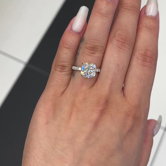 3.5 Ctw Cushion-Cut Diamond Ring in 14K Gold